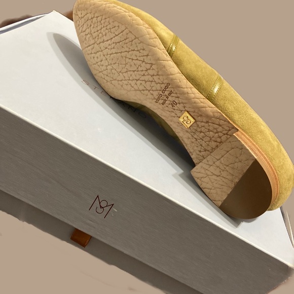 Stefano Maroni Olive and White Moccasins. - Picture 4 of 4